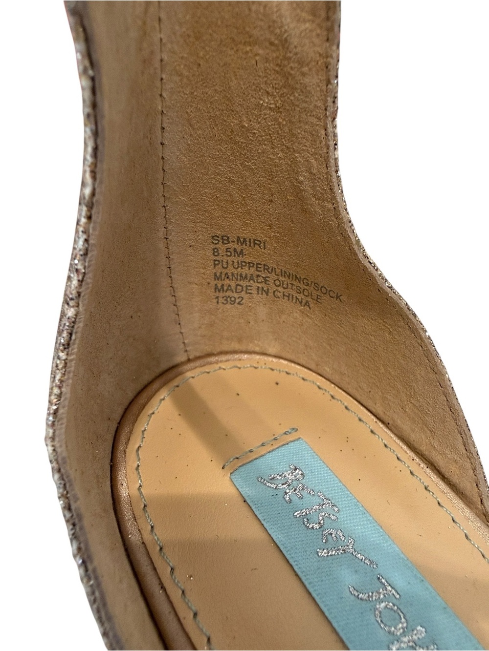 Betsey Johnson Gold Glitter Ankle Strap Block Heels - New Size 8.5 - Picture 6 of 7